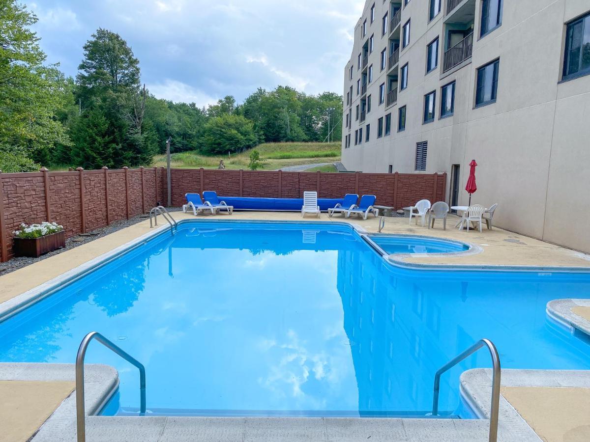 סנואושו Ski-In Ski-Out Luxury Condo With Hot Tub And Pools מראה חיצוני תמונה